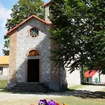Деревянный коттедж Villaggio Grechi *